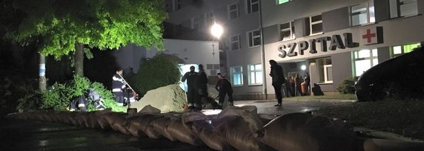 Intensywne opady. Zalana Izba Przyjęć 