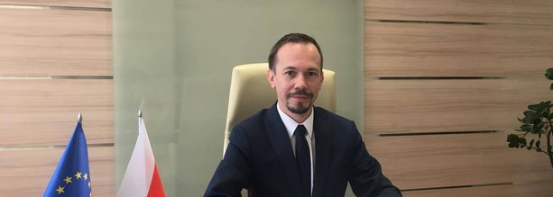 Zarządzenie o umieszczaniu flag podpisane